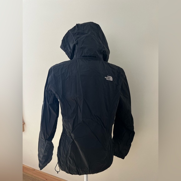 The North Face Hyvent Jacket- Medium - Picture 10 of 15